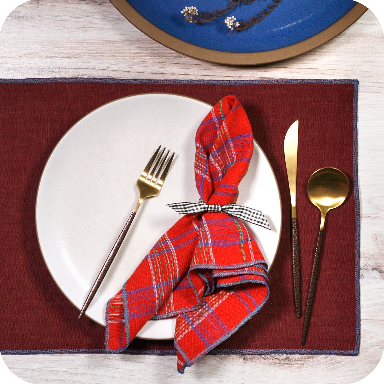 The Very Merry Table Gift Set - Table for Four: Linen Dinner Napkins & Placemats