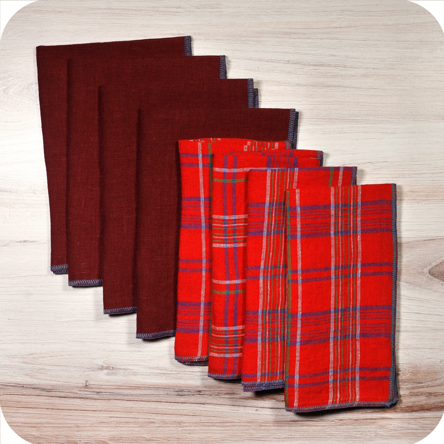 The Very Merry Table Gift Set - Table for Four: Linen Dinner Napkins & Placemats